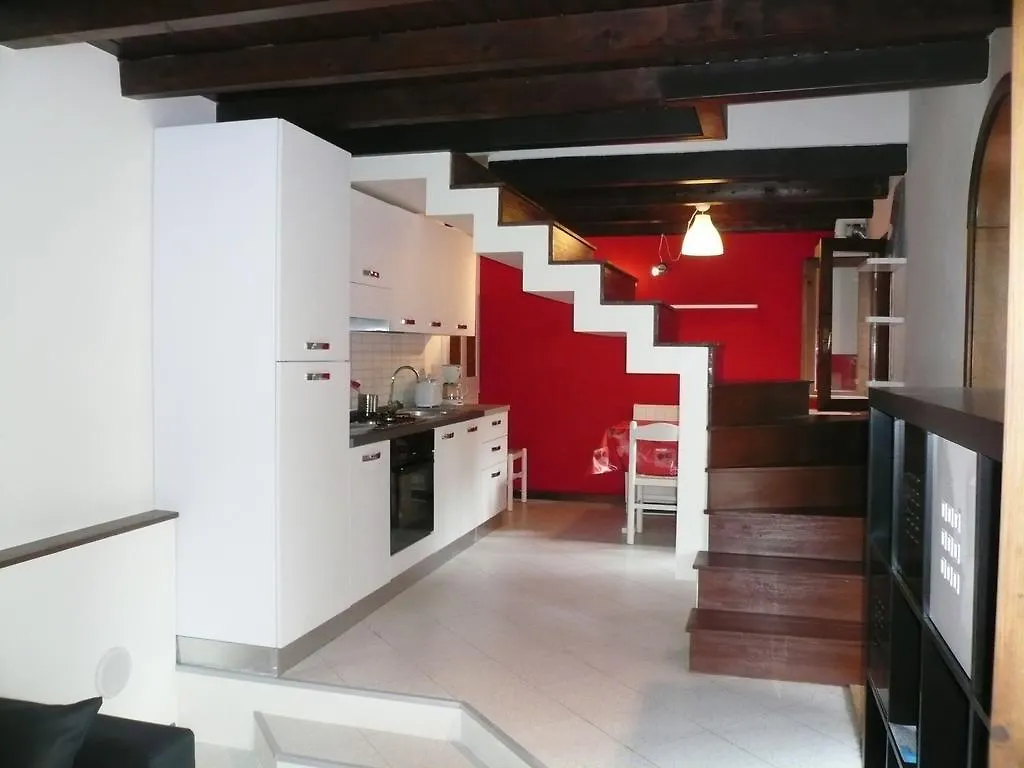 Oasi Holiday Home Toscolano Maderno
