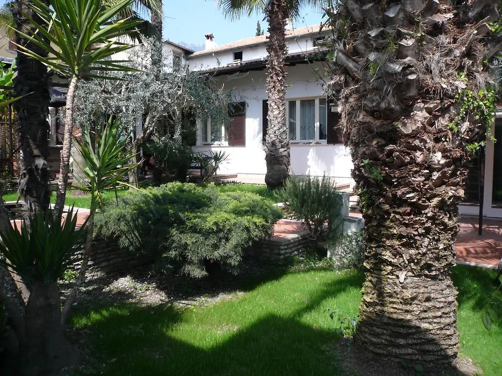 Oasi Holiday Home Toscolano Maderno Apartment