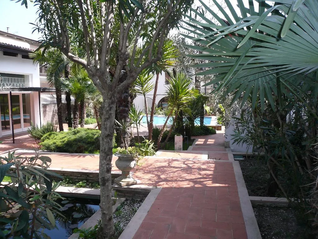 Apartment Oasi Holiday Home Toscolano Maderno